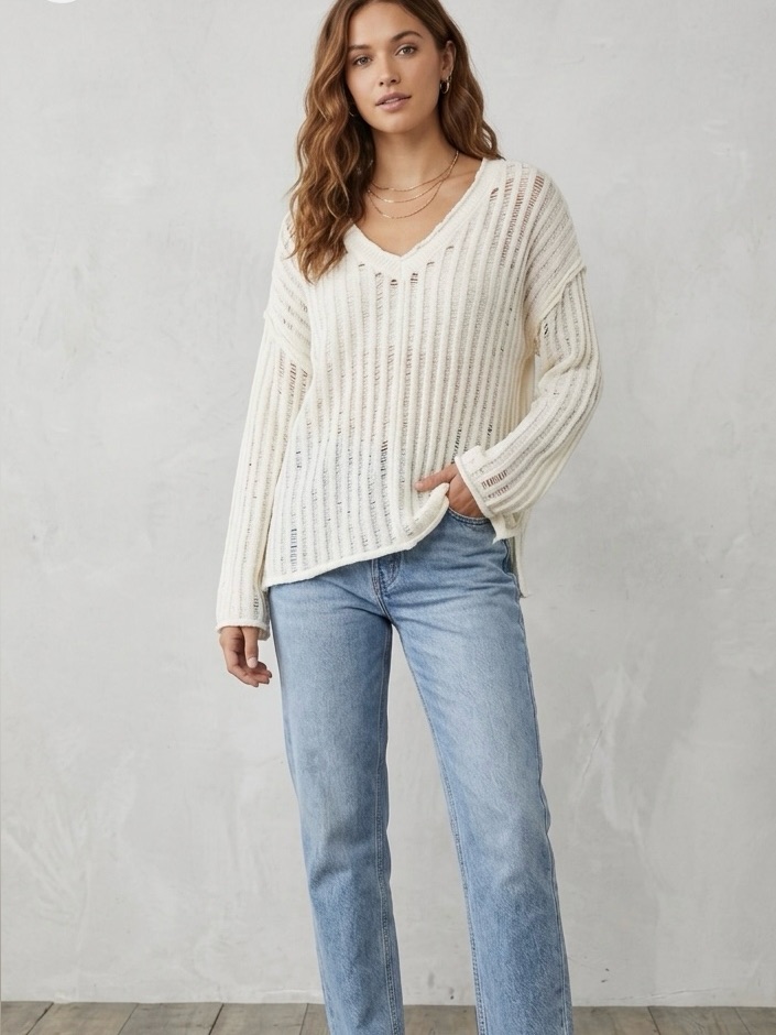 Pol Ivory Distressed V-Neck Ribbed Sweater - Size Small ( Fit Up To A Medium)